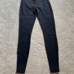 Lululemon mesh leggings